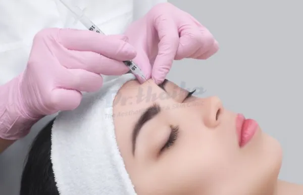 Tiêm botox xóa nhăn trán là gì? Giá bao nhiêu?